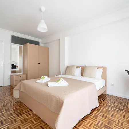 D. Pedro V - T3 Familiar No Centro Da - Appartement