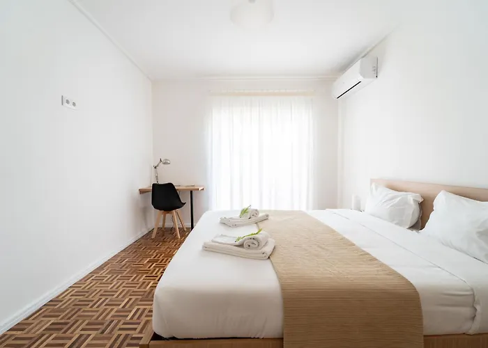 D. Pedro V - T3 Familiar No Centro Da - *