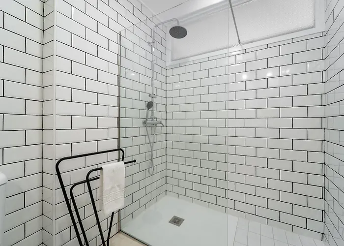 D. Pedro V - T3 Familiar No Centro Da - Lejlighed